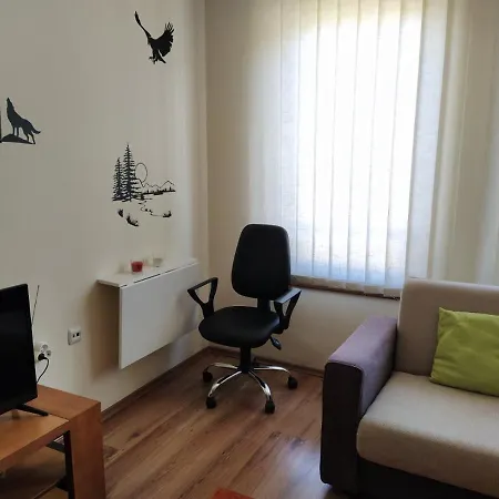 Pine Tree D34 بانسكو