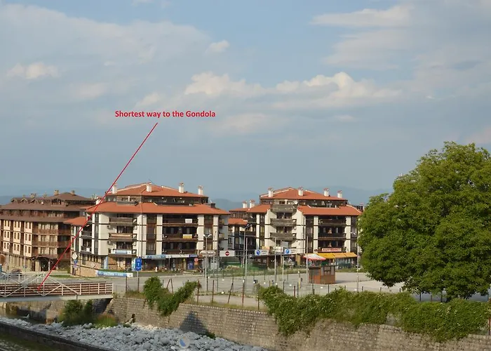 Pine Tree D34 公寓