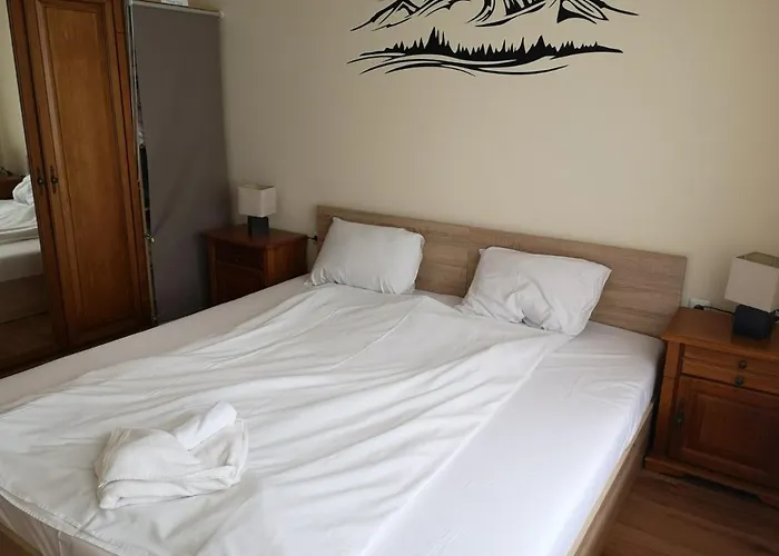 Pine Tree D34 Apartment