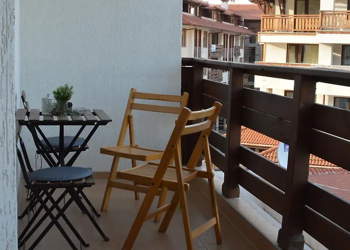 Pine Tree D34 Apartment